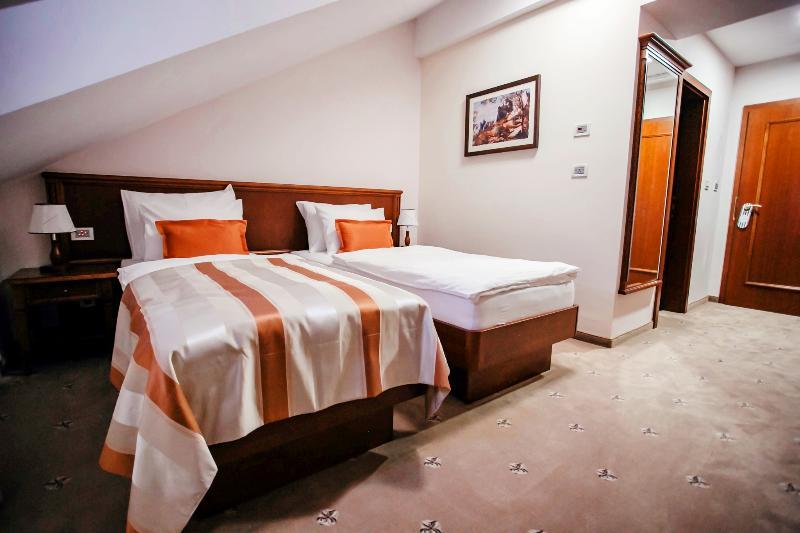 Hotel Stara Lika Ґоспич Екстер'єр фото